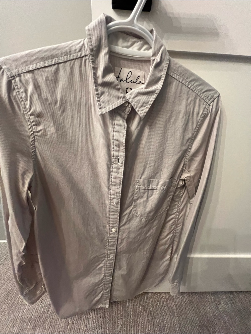 Talula Boyfriend Button Up Shirt, size XS, like new condition
